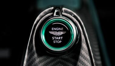 Fernando Alonso usa este Aston Martin Valhalla en Monza