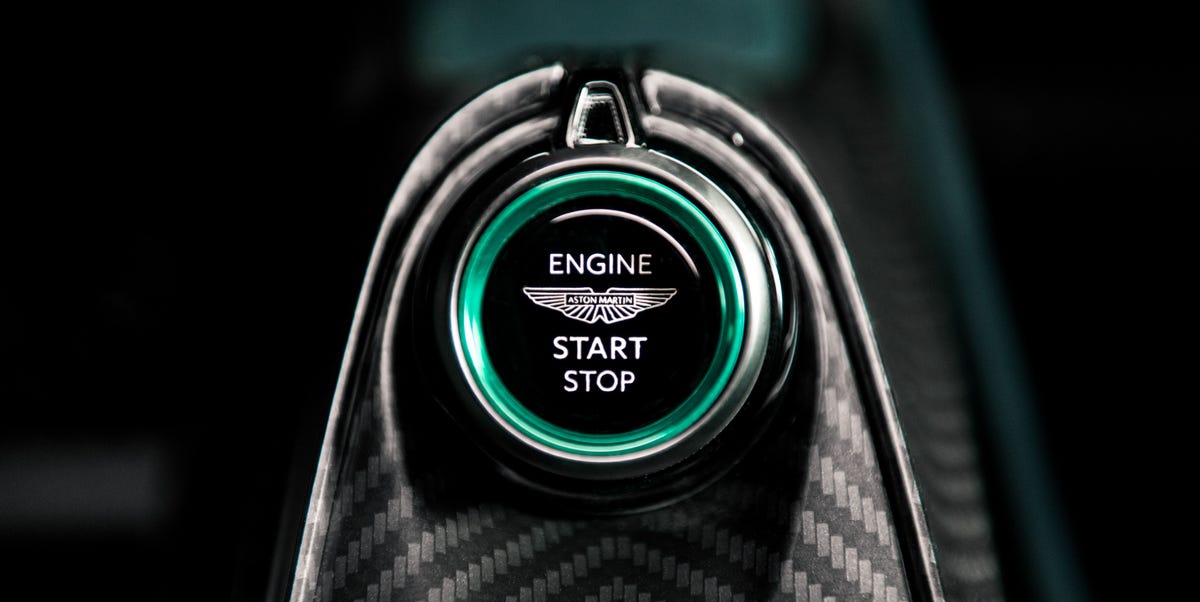 Fernando Alonso usa este Aston Martin Valhalla en Monza