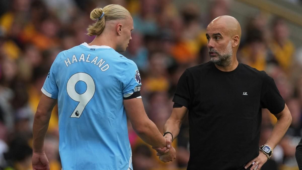 Haaland conversa con Guardiola