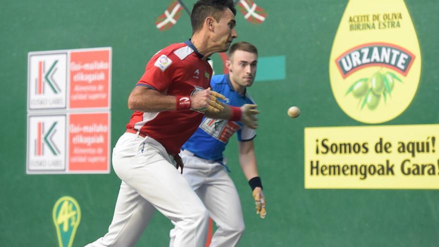 Baiko Pilota tira de Urrutikoetxea para tapar las bajas en la zaga del Parejas