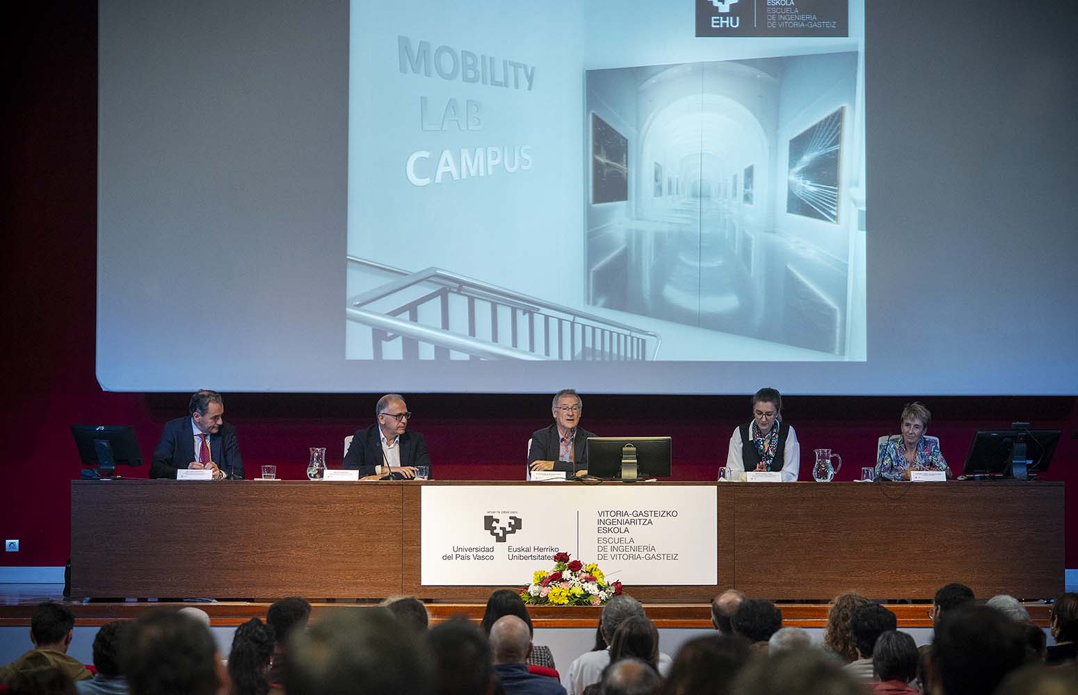 La Escuela de Ingeniería de Vitoria-Gasteiz inaugura el Mobility Lab Campus - Campusa