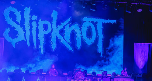 Demo de SLIPKNOT. Vídeos de SWEET SAVAGE y RAZE.
