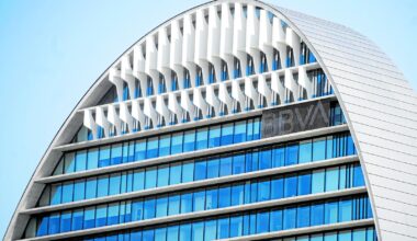 El regulador de EE.UU. permite a BBVA adaptar su OPA sobre Sabadell y rebajar la condición mínima al 30%