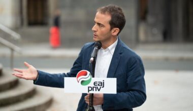 Ansola denuncia que Bildu sea incapaz de cumplir un “mínimo ético”