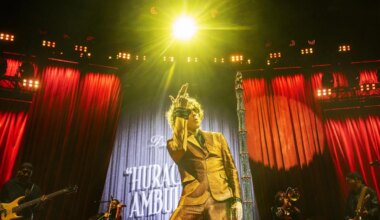 Enrique Bunbury arrasa en Zaragoza con El Huracán Ambulante en estado de gracia
