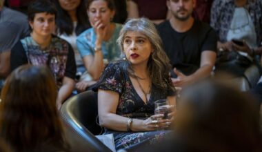 La escritora Mariana Enríquez, este lunes en La Central.