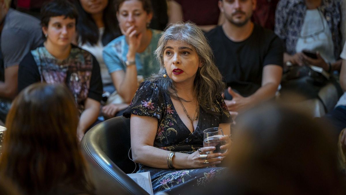 La escritora Mariana Enríquez, este lunes en La Central.