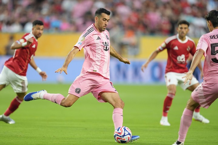 Busquets colgará los botines. 