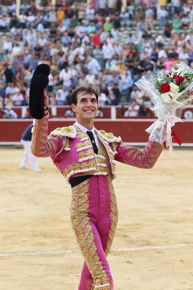 Corrida toros 08-09-25 (5) - Samuel Navalón.