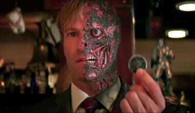 La frase más famosa de El Caballero Oscuro no fue escrita por Christopher Nolan