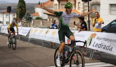 Gari Ugarte se viste de líder de la Vuelta a Salamanca