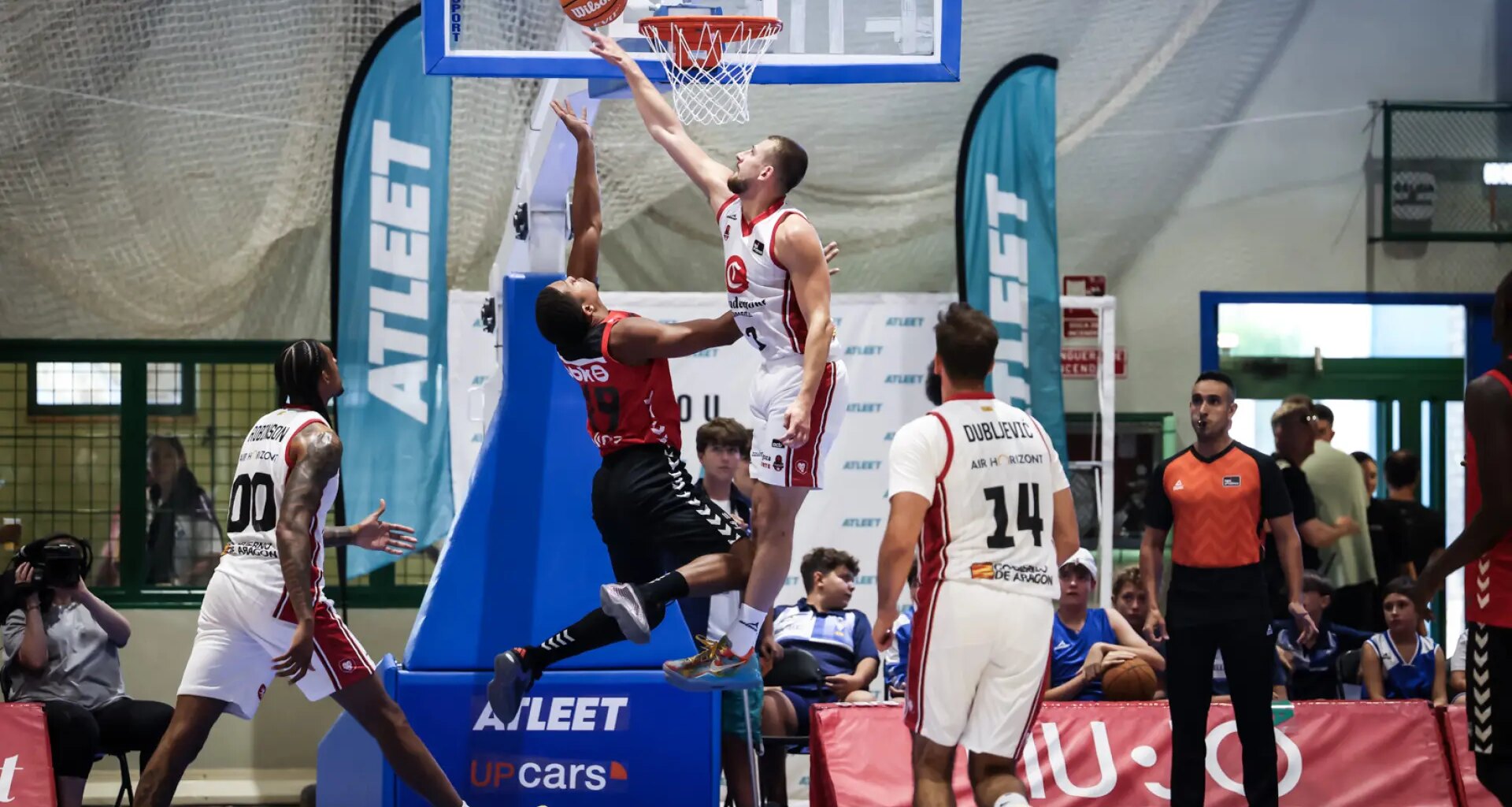 El Casademont Zaragoza captura la primera victoria de la pretemporada