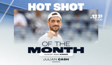 Julian Cash ganó el Hot Shot del mes de agosto con un gran punto en Toronto.