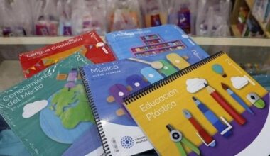 Más de 120.000 escolares gaditanos se benefician de los libros gratuitos