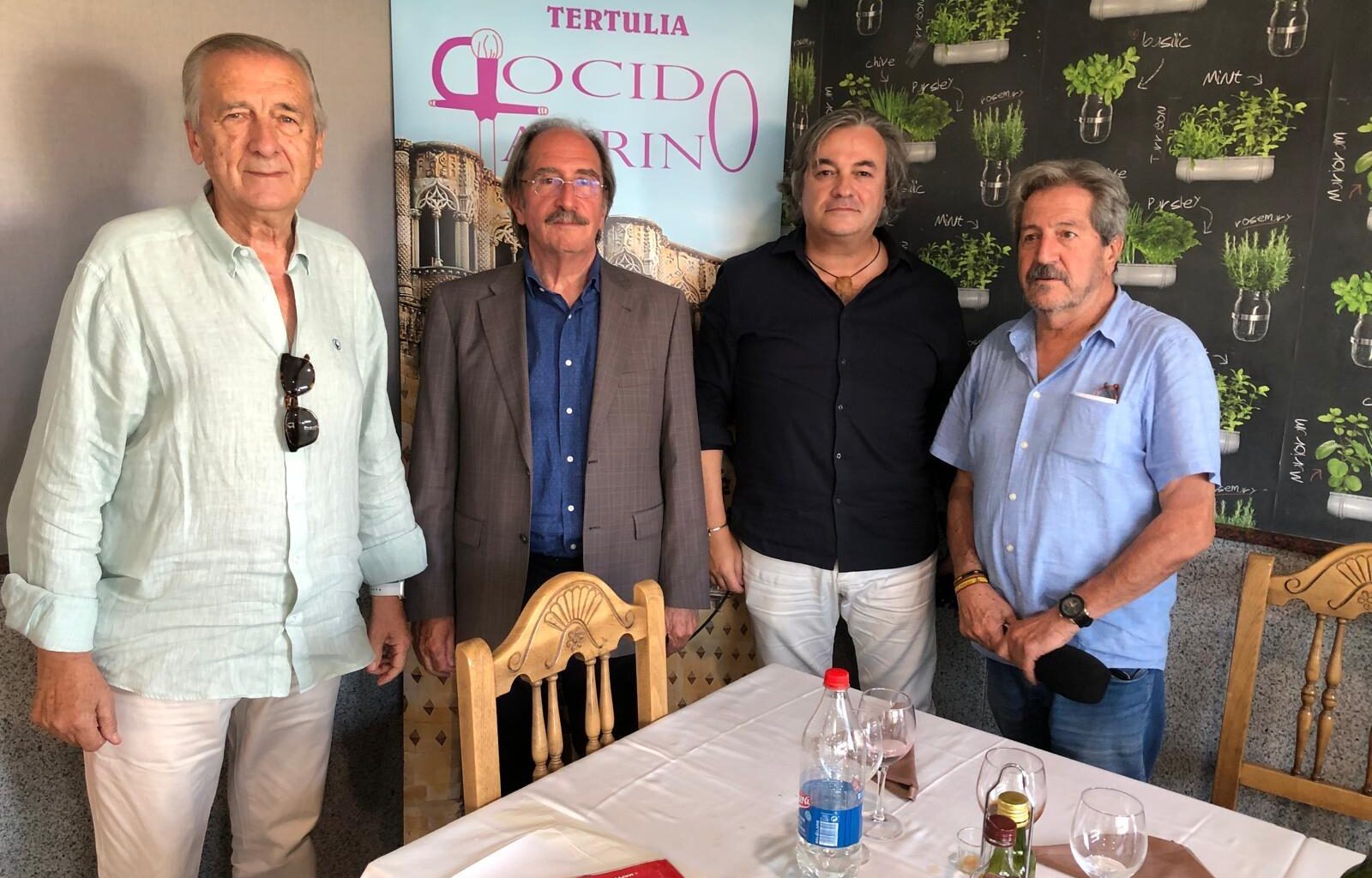 El periodista de TVE Javier Hurtado, abre la nueva temporada del Cocido Taurino de Guadalajara