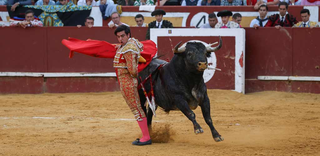 Corrida de toros de Partido de Resina del Lunes de 2025.