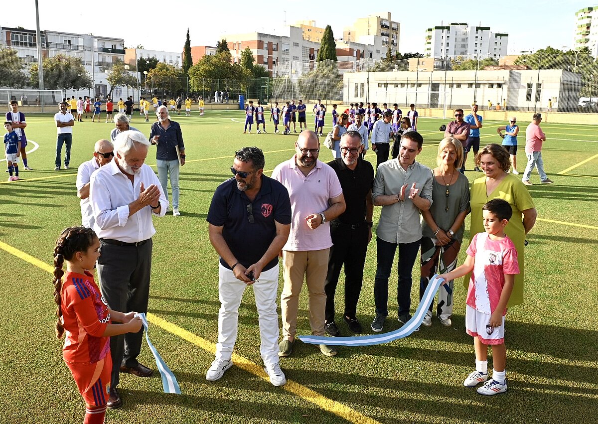 El Ayuntamiento inaugura las remodeladas instalaciones deportivas de San Ginés