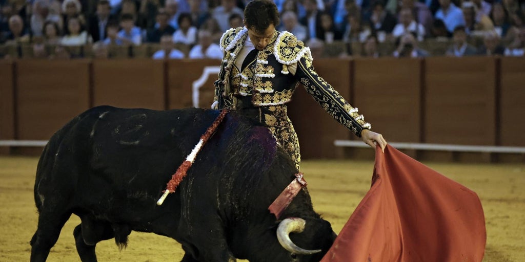 Daniel Luque sublima el temple antes del choque de trenes