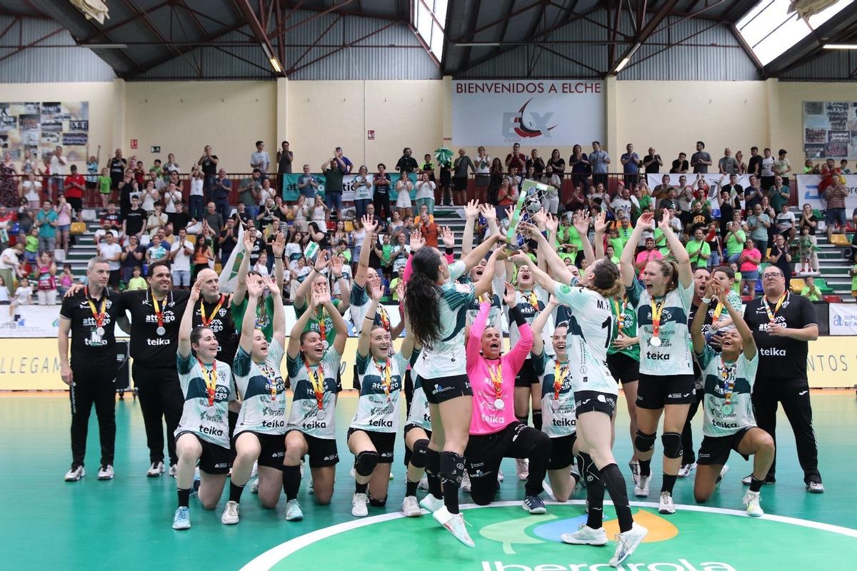 Atticgo elche, subcampeón d ela Liga Guerreras Iberdrola Liga 2024/2025.