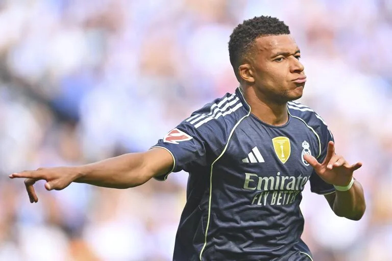 El festejo de Kylian Mbappé para el primer gol de Real Madrid ante Real Sociedad