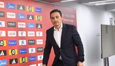 El Sevilla FC reduce su gasto en plantilla en 24 millones, lejos aún de lo que necesita el club