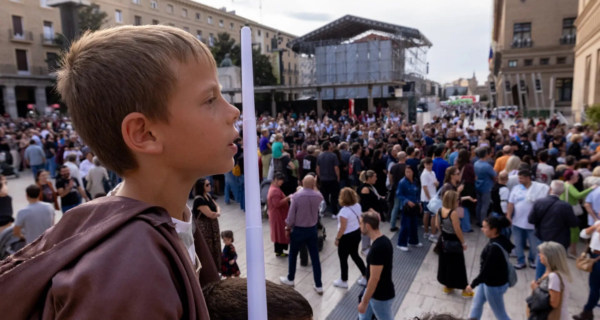 Fotos | Los personajes de Star Wars invaden las calles de Zaragoza