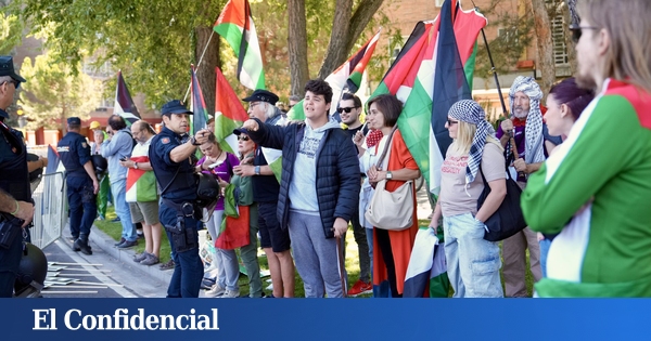 Detenidos dos manifestantes por saltar al recorrido de la Vuelta en Valladolid
