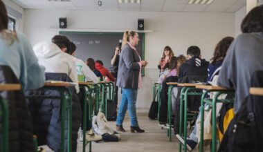 Educación presenta a los sindicatos una batería de propuestas para reducir las ratios y optimizar la atención al alumnado