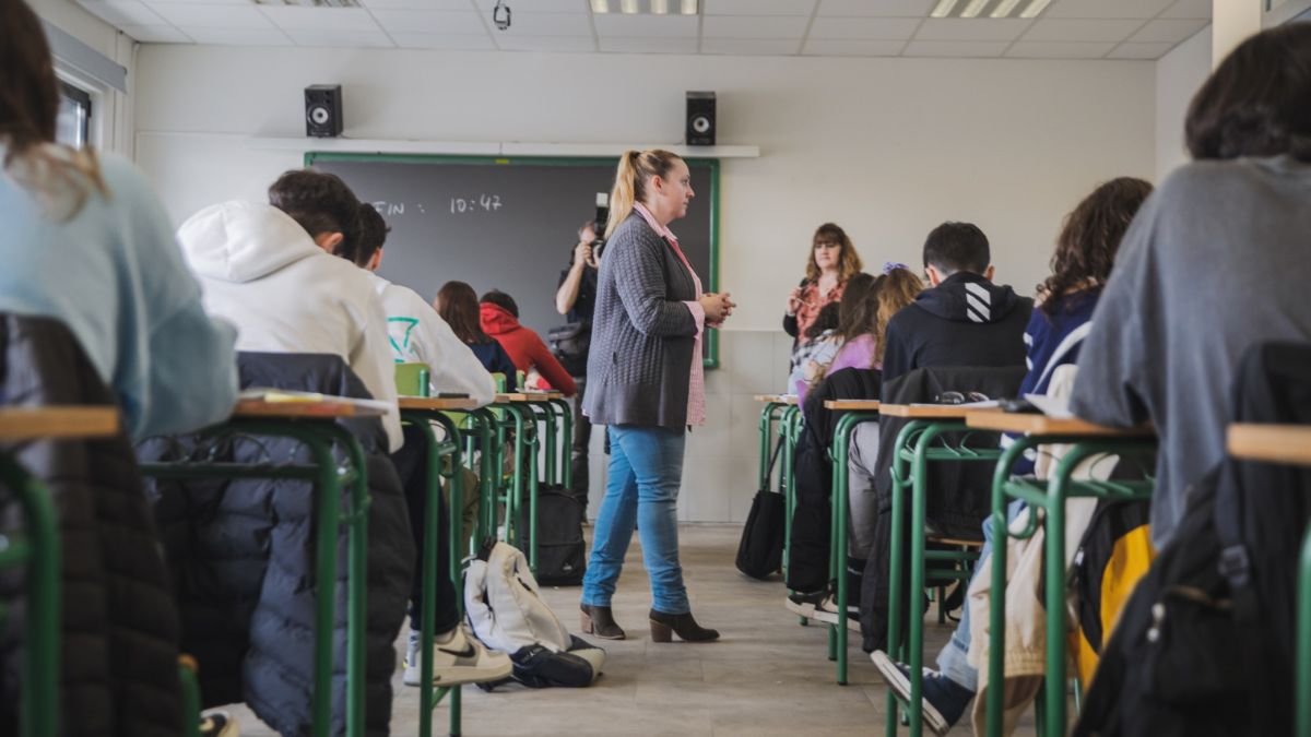 Educación presenta a los sindicatos una batería de propuestas para reducir las ratios y optimizar la atención al alumnado