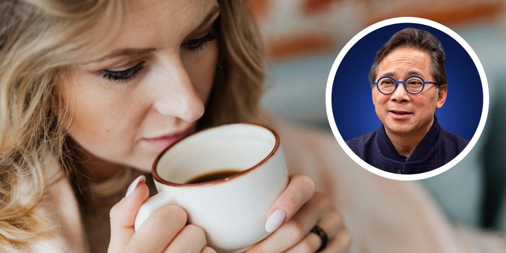 William Li, doctor experto en nutrición explica de forma clara qué pasa cuando tomas chocolate caliente: «Tan sólo dos tazas...»