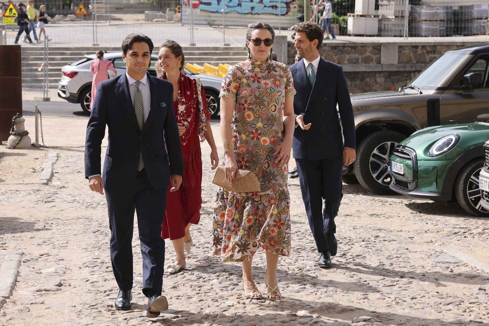 lucía entrecanales reúne a la jet set española en su boda con laszlo bene
