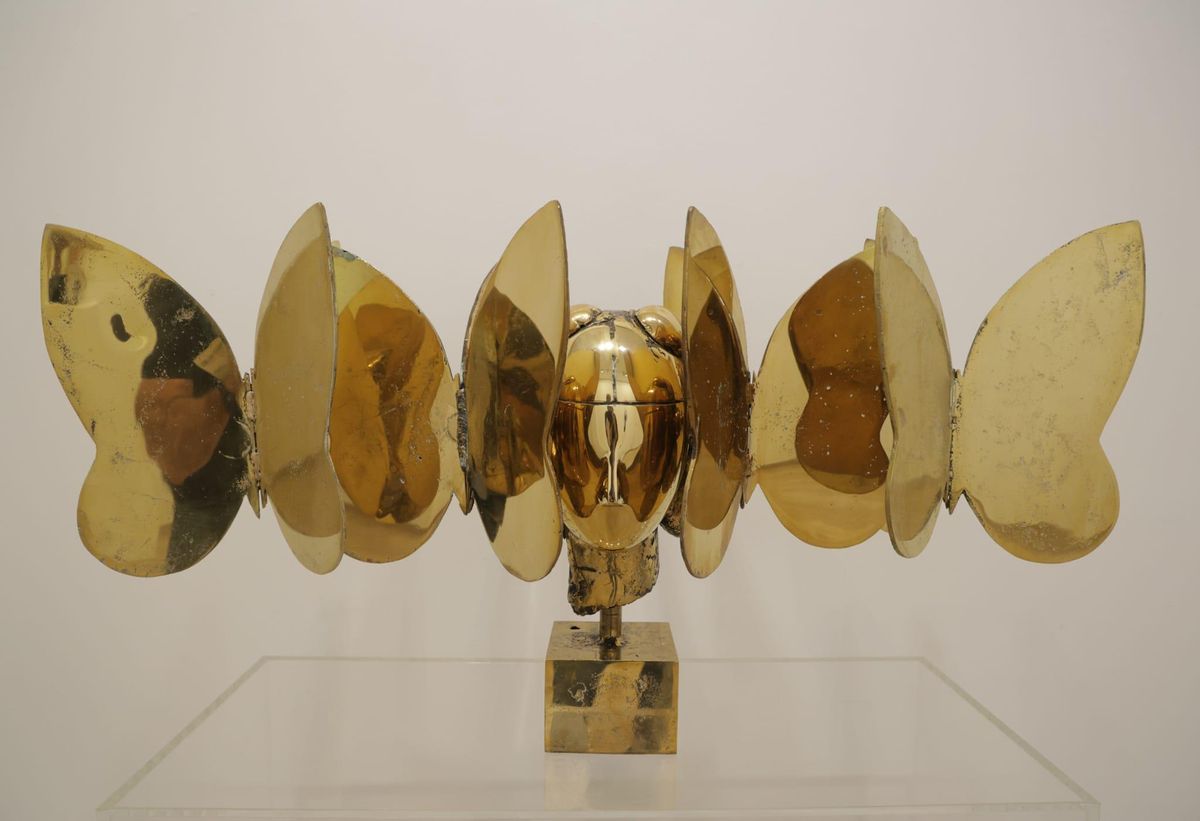 Valdés reinterpreta sus icónicos rostros en "Perfección imperfecta".