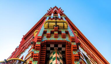 Un edificio precioso de Gaudí que debes conocer.