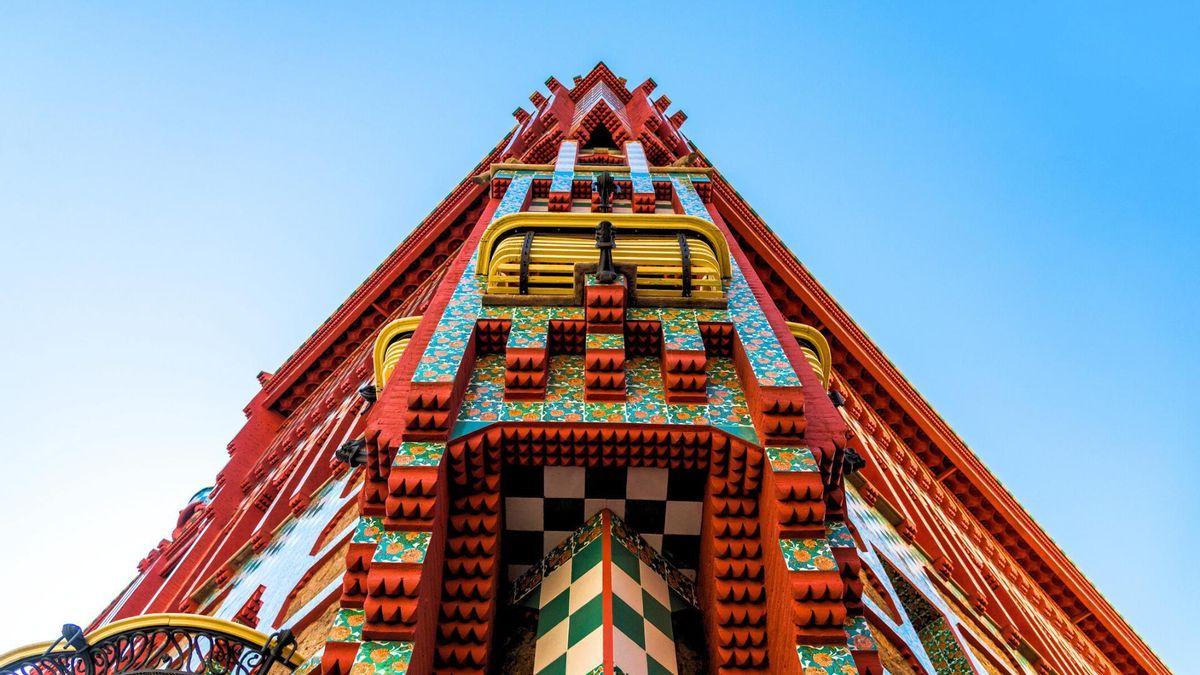 Un edificio precioso de Gaudí que debes conocer.