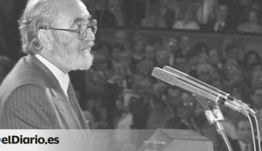 Los versos de Ángel González y una placa en la calle donde nació hace un siglo recordarán en Oviedo a su 'Hijo Predilecto'