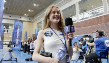 Olivia en el casting de Operación Triunfo en Zaragoza en mayo