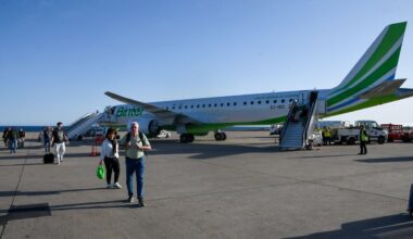 Pasajeros en «shock» por el aterrizaje frustrado de un avión en Vigo