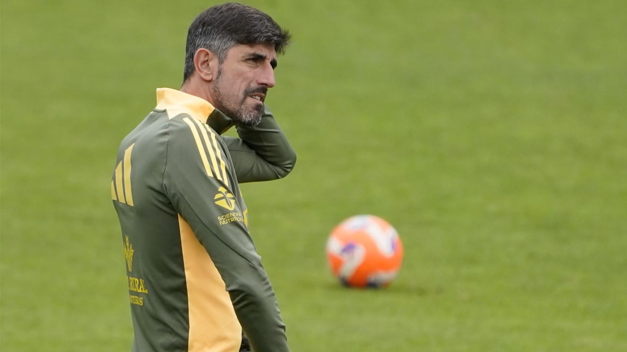 Paunovic, técnico del Oviedo: «Creo que hay mucho pesimismo en el entorno» - La Voz de Asturias