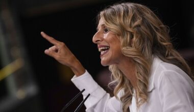 Yolanda Díaz contraataca en tiempo récord al iniciar los trámites para endurecer el registro de jornada - La Voz de Galicia