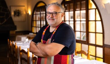Un chef de estrella Michelin reabre un restaurante con menú diario de 20 euros y critica la «gastronomía para ricos»