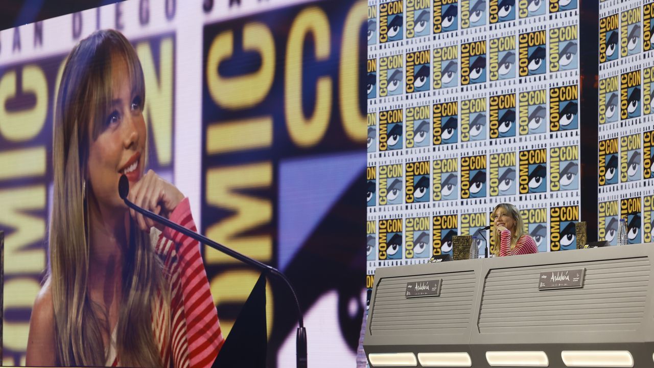 Ester Expósito en la San Diego Comic-Con Málaga: «Me encantaría interpretar a "Catwoman"» - La Voz de Galicia