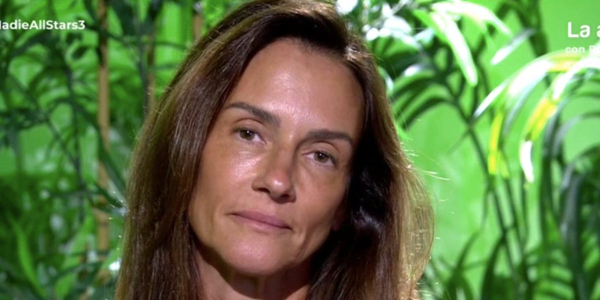 Elena Rodríguez reacciona al ataque de ansiedad de Adara en 'Supervivientes All Stars 2025'