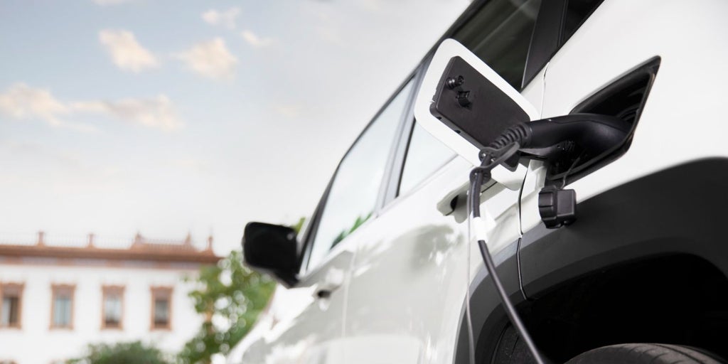 El auge del coche eléctrico en España, amenazado por la falta de fondos del Plan Moves III