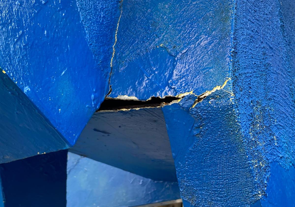 Las imágenes de la escultura vandalizada en León