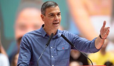 Sánchez responde a Aznar: «De él no queríamos ninguna lección, esperamos disculpas por su guerra de Irak y sus mentiras del 11M» - La Voz de Galicia