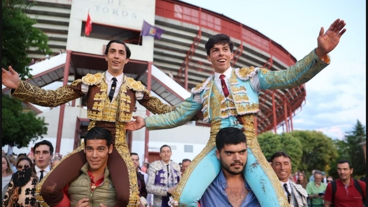 Dosis de arte de El Mene con las que abre la puerta grande de Colmenar Viejo junto a Julio Méndez
