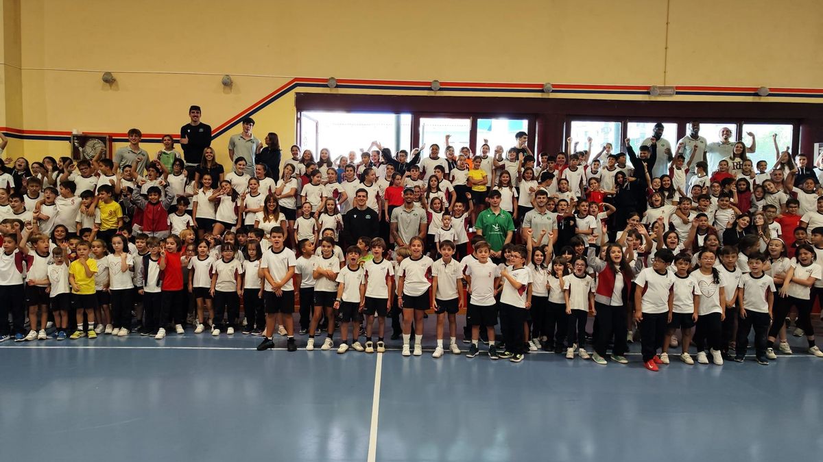 Visita del Cáceres Patrimonio de la Humanidad al Colegio Sagrado Corazón este viernes.