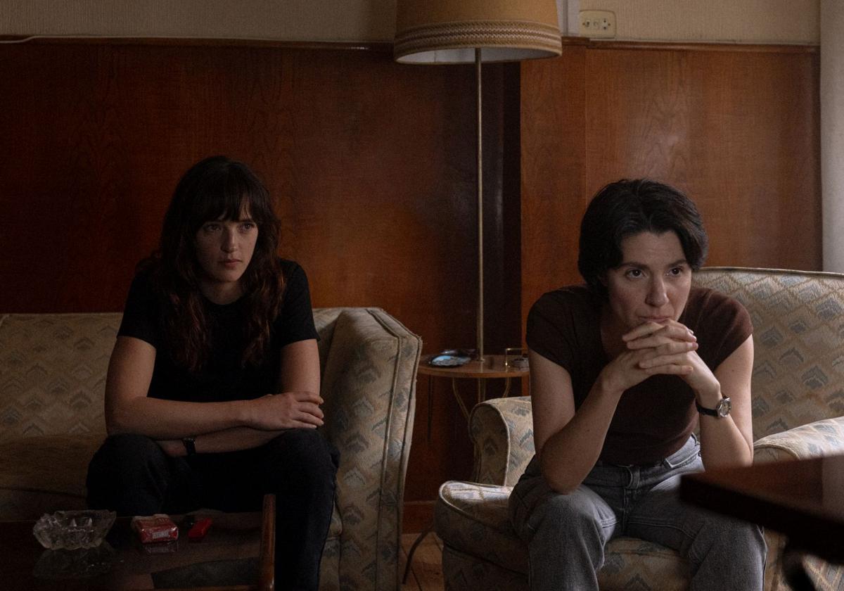 Zinemaldia 2025: Netflix desvela las primeras imágenes de 'Un fantasma en la batalla', película sobre una infiltrada en ETA