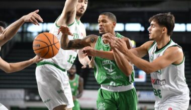 A Patrick Lima se le escapa un balón ante el Toledo, el pasado domingo.