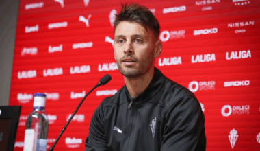 Kevin acepta la crítica de Garitano a los jugadores del Sporting: «Somos los culpables, asumimos los pitos y hacemos autocrítica» - La Voz de Asturias